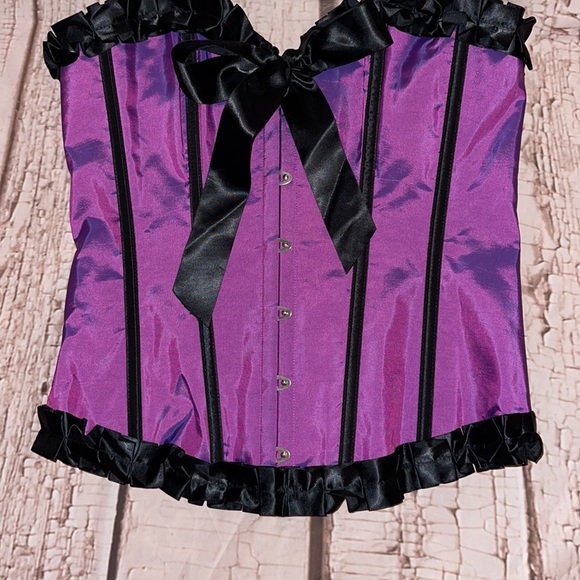 NWOT-ADORE ME SIZE XL PURPLE IRIDESCENT BUSTIER BLACK RUFFLE TRIM - Picture 3 of 8